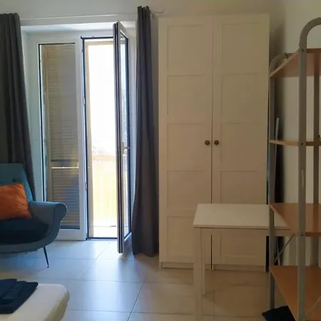 Confortevole Vicino Al Centro *